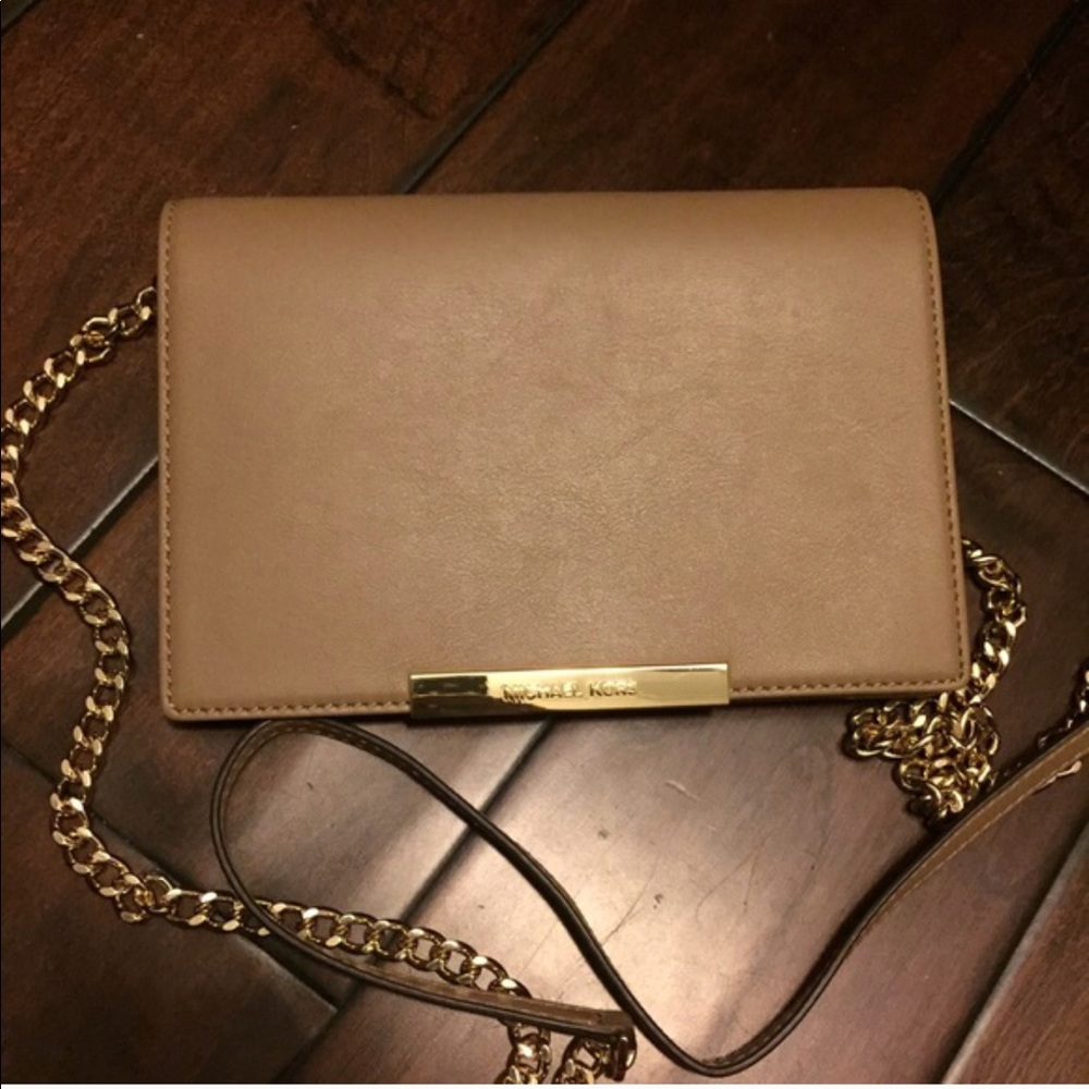 Micheal Kors Lana Clutch